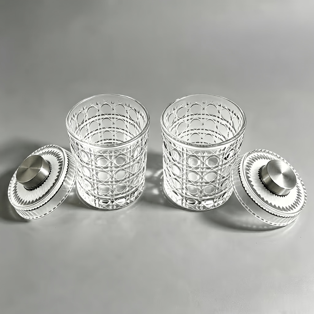 回転式の台座が付いた2個入りクリスタル製ウイスキーグラスセッ - Home Bar Set のレビューと価格